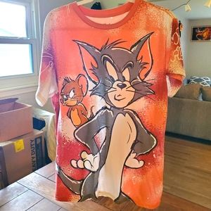 Spray paint desighn tom and Jerry t shirt